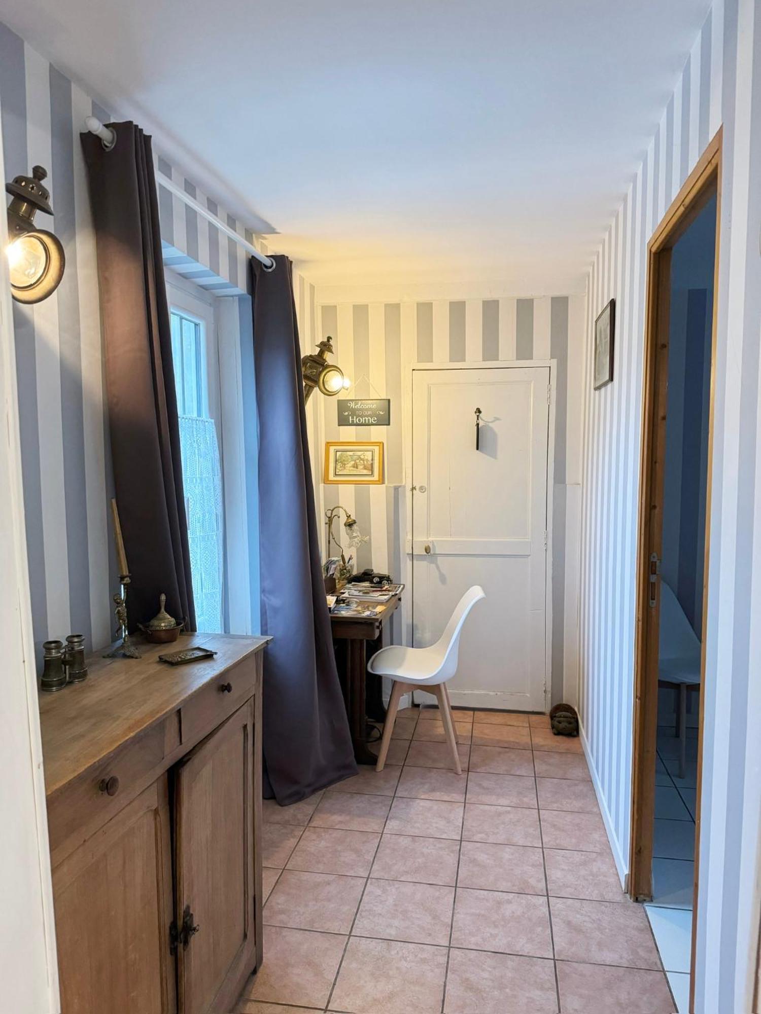 Chez Madame Titus